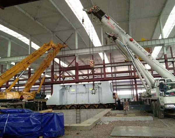 190噸德國進口設備搬運吊裝現(xiàn)場