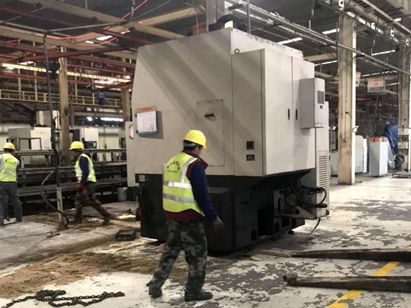 北部機(jī)械機(jī)床設(shè)備搬運(yùn)、安裝、就位現(xiàn)場