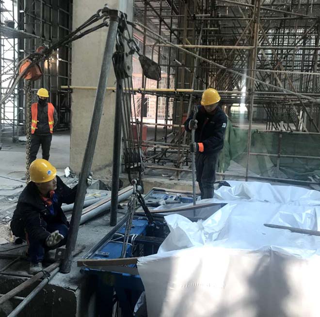 海軍博物館改擴建扶梯設備吊裝現(xiàn)場